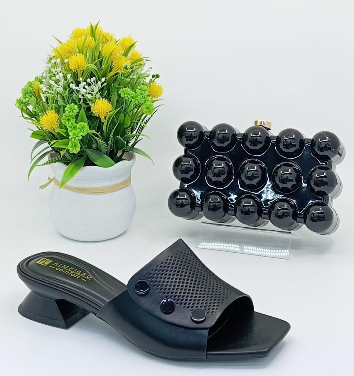 pochette et chaussures pour femme