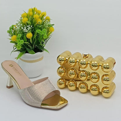 pochette et chaussures pour femme